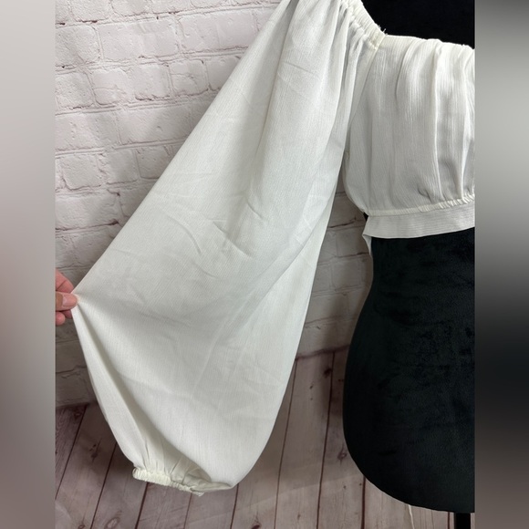 PRINCESS POLLY Womens Smocked Puff Sleeve Cropped Blouse Top size 10, GUC‎ - Picture 2 of 4